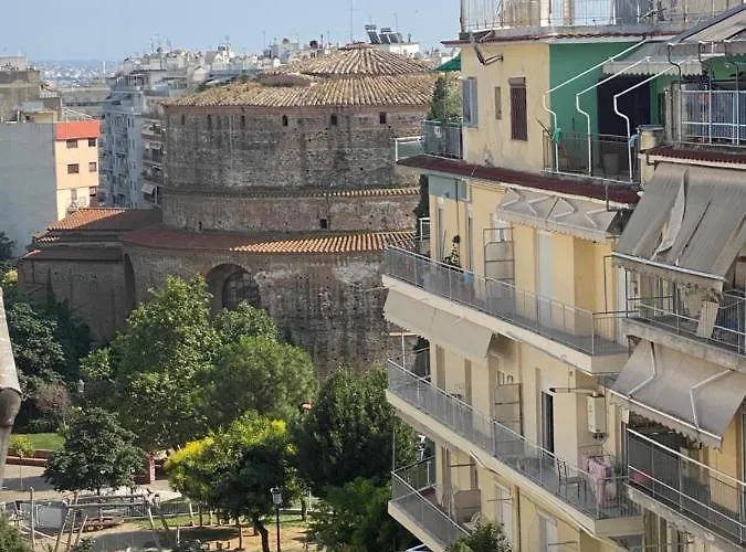 Rotonda Center